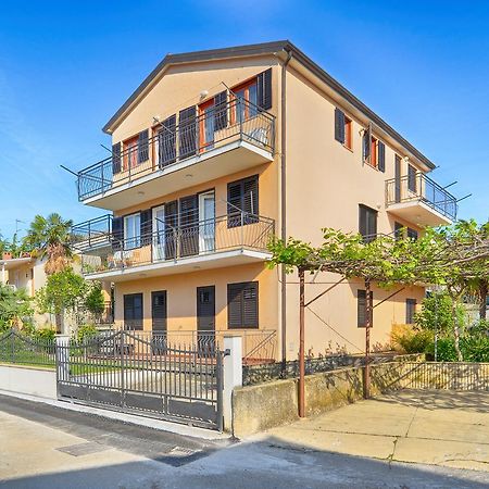 Apartment Ljiljana 1553 Novigrad Istria Exteriör bild